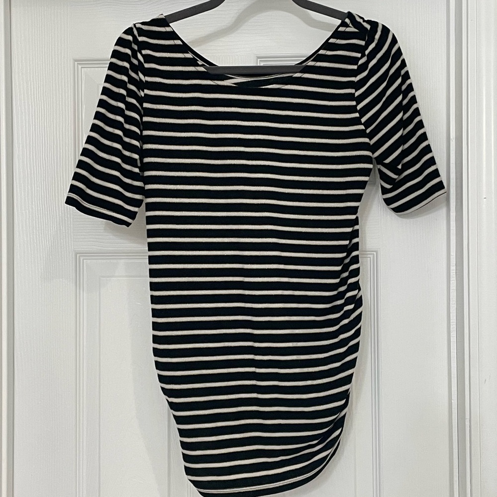 Isabel Maternity by Ingrid & Isabel Black and White Striped Short Sleeve Tee